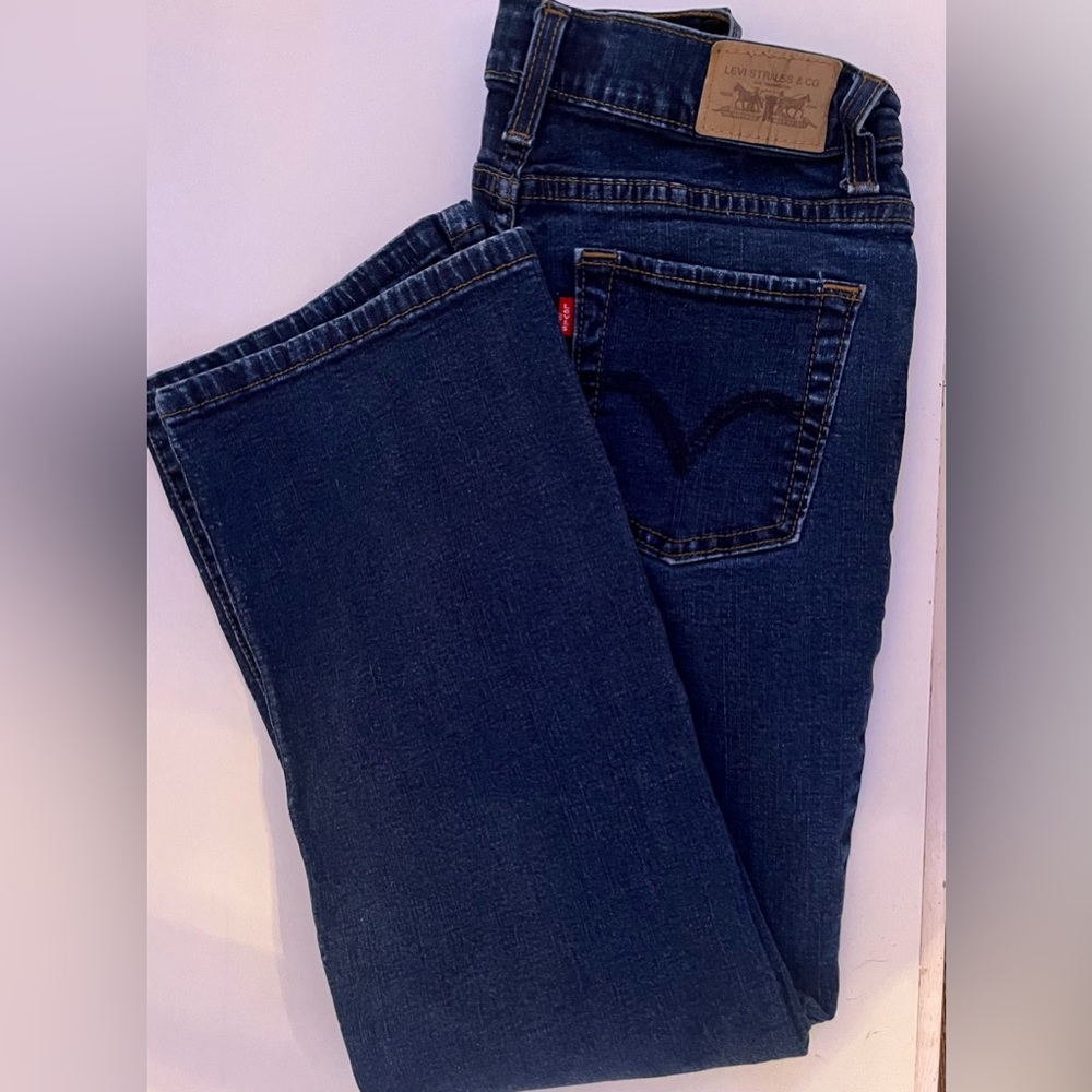 Dark blue boot cut Levi’s Jeans